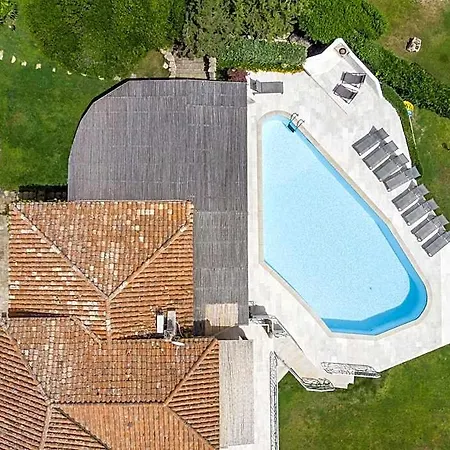 Luxe Cote Stay- Elegant Villa *